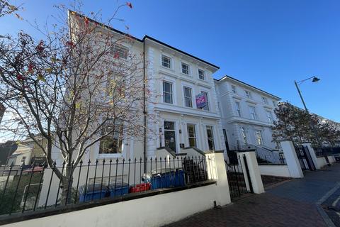 Office to rent, 1 Mount Ephraim Rd Tunbridge Wells TN1 1ET