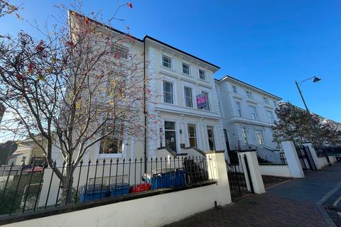 Office to rent, 1 Mount Ephraim Rd Tunbridge Wells TN1 1ET
