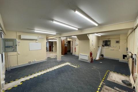 Office to rent, 87 High St Nailsea BS48 1AW
