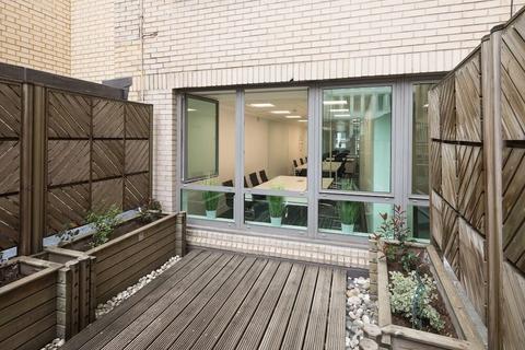 Office to rent, 43 London Wall London EC2M 5TF