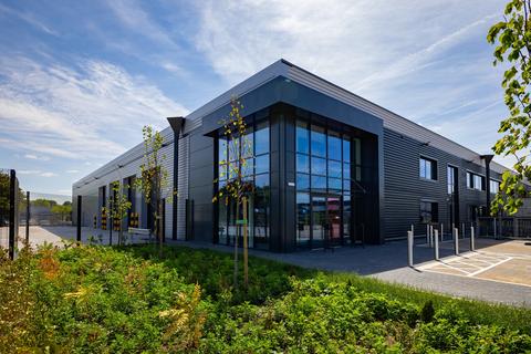 Warehouse to rent, Edinburgh Way Harlow CM20 2TT