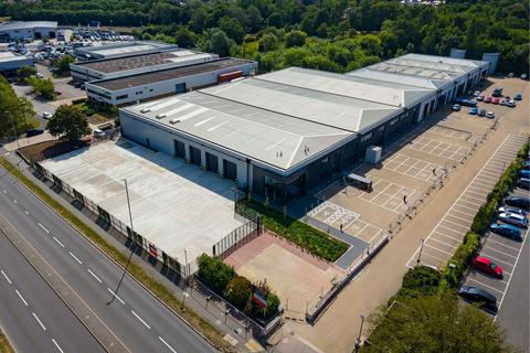 Warehouse to rent, Edinburgh Way Harlow CM20 2TT