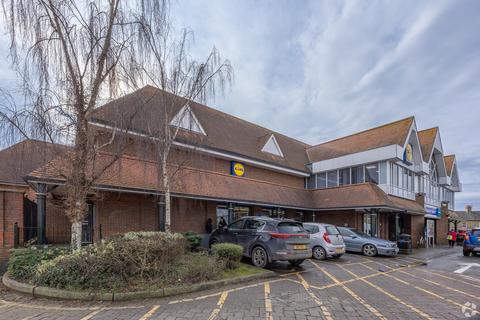 Retail property (high street) to rent, 12-18 Winsover Rd Spalding PE11 1EJ