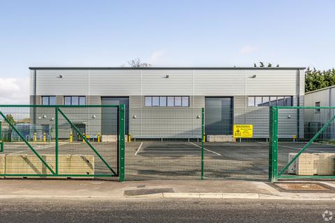 Warehouse to rent, 6 Cartersfield Rd Waltham Abbey EN9 1JD