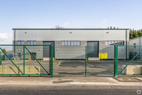 Warehouse to rent, 6 Cartersfield Rd Waltham Abbey EN9 1JD