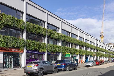 Office to rent, 33 Croydon Rd Caterham CR3 6XG