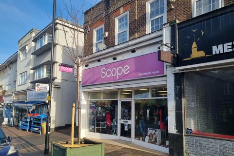 Retail property (high street) to rent, 114-116 South Rd Haywards Heath RH16 4LL