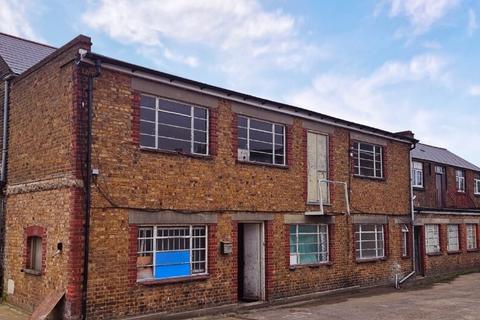 Retail property (high street) to rent, 40 Napier Rd Gillingham ME7 4HD