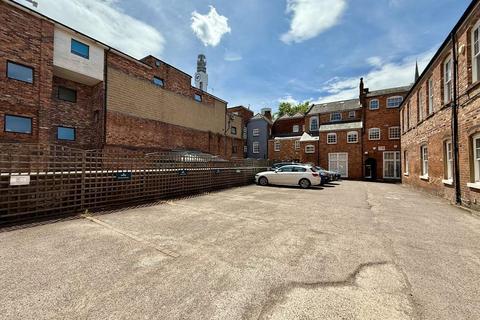 Office to rent, 13A-14 St Pauls Sq Birmingham B3 1QS