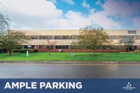 Industrial unit to rent, Hargreaves Rd Swindon SN25 5AJ