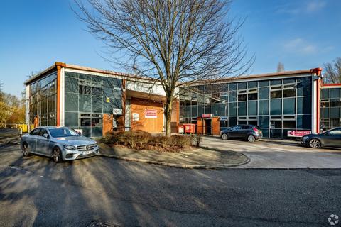 Warehouse to rent, Greengate Manchester M24 1GS