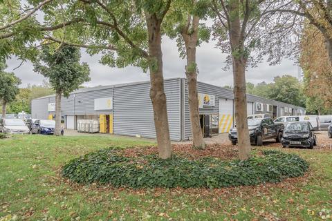 Warehouse to rent, 1-17 Kembrey Park Swindon SN2 8UN