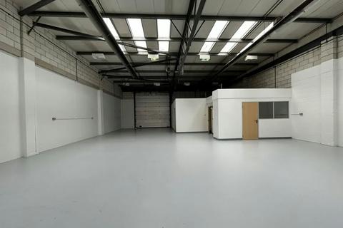 Warehouse to rent, 1-17 Kembrey Park Swindon SN2 8UN