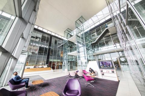 Office to rent, 268 Bath Rd Slough SL1 4DX