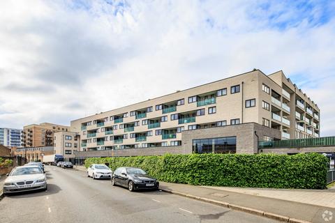 Retail property (high street) to rent, 36 Blyth Rd Hayes UB3 1AJ