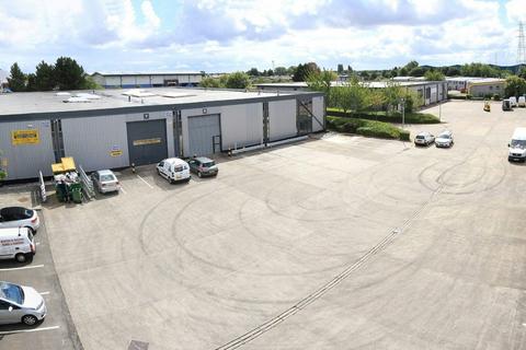 Warehouse to rent, Calver Rd Warrington WA2 8QY