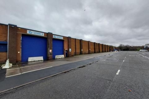 Warehouse to rent, Summit Crescent Smethwick B66 1BT
