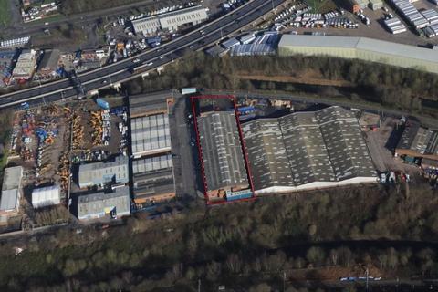 Warehouse to rent, Summit Crescent Smethwick B66 1BT
