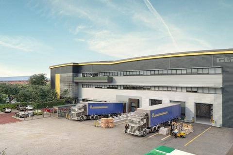 Distribution warehouse to rent, 29-31 Abbey Rd London NW10 7XF