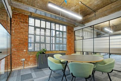 Office to rent, 64 Essex Rd London N1 8LR