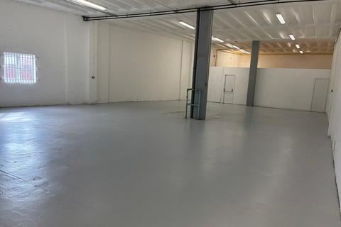 Industrial unit to rent, 42 Bone Ln Newbury RG14 5RD