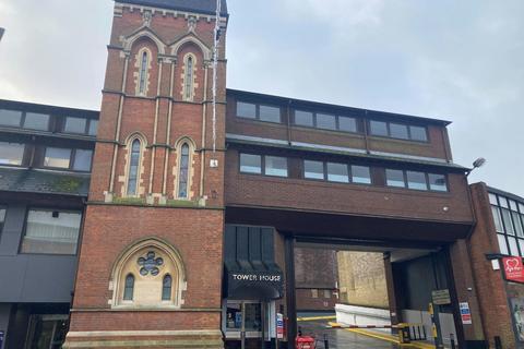 Office to rent, High St Aylesbury HP20 1SQ