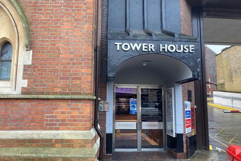 Office to rent, High St Aylesbury HP20 1SQ