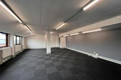Office to rent, High St Aylesbury HP20 1SQ