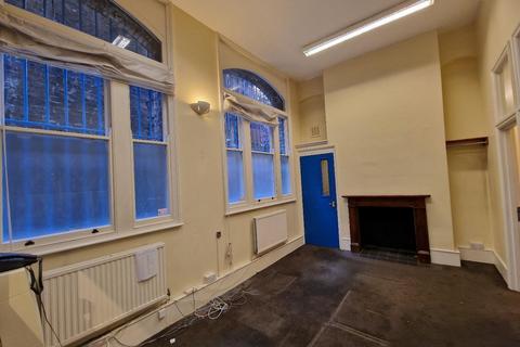 Office to rent, Faulkner's Aly @ Cowcross Street London EC1M 6DD
