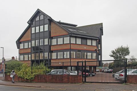 Office to rent, Desborough Rd High Wycombe HP11 2QW