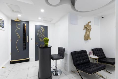 Office to rent, 77 Harley St London W1G 8QN