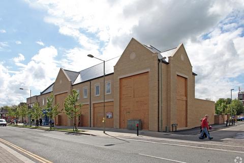 Retail property (high street) to rent, 5 Welch Way Witney OX28 6JH