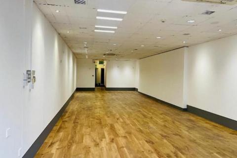Retail property (high street) to rent, 33-35 Carr St Ipswich IP4 1HA