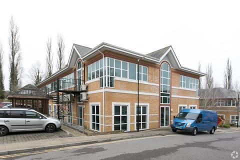 Office to rent, Pincents Ln Reading RG31 4UH