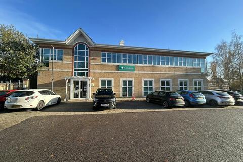 Office to rent, Pincents Ln Reading RG31 4UH