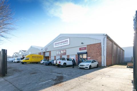 Warehouse to rent, 1-6 Cater Rd Bristol BS13 7TW