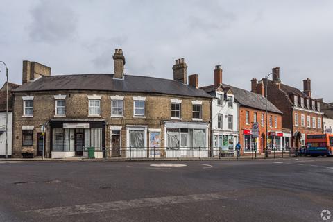 Retail property (high street) to rent, 5 High St Biggleswade SG18 0JE
