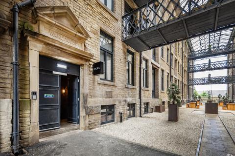 Office to rent, Cape St Bradford BD1 4QG