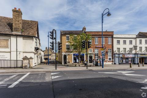 Retail property (high street) to rent, 3-5 Market Sq St Neots PE19 2AR