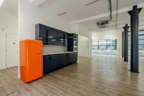 Office to rent, 7 Holyrood St London SE1 2EL
