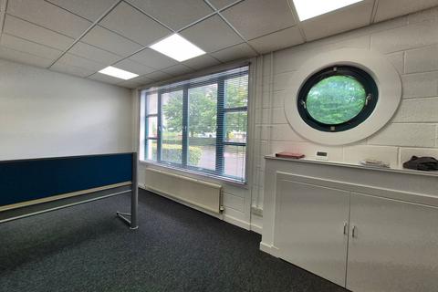 Distribution warehouse to rent, Cooperage Way Alloa FK10 3LP