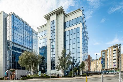 Office to rent, 2 Exchange Quay Salford M5 3EQ