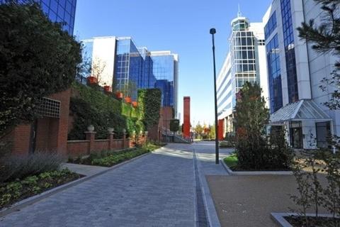 Office to rent, 2 Exchange Quay Salford M5 3EQ