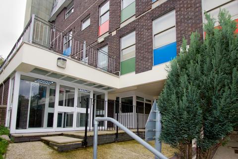 Office to rent, 100 Menzies Rd St Leonards On Sea TN38 9BB