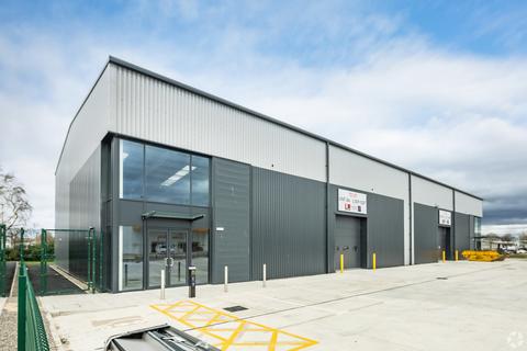 Distribution warehouse to rent, The Croft Wirral CH62 3PQ
