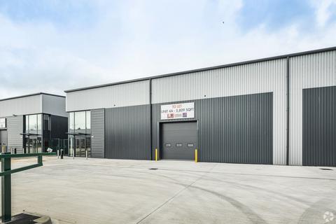 Distribution warehouse to rent, The Croft Wirral CH62 3PQ