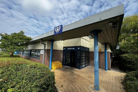 Warehouse to rent, Tir Llwyd Industrial Estate Rhyl LL18 5JA