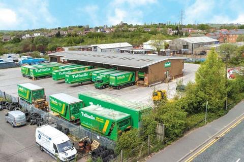 Warehouse to rent, 239 Shaw Rd Oldham OL2 6EF