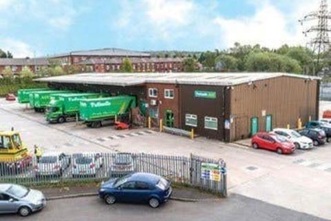 Warehouse to rent, 239 Shaw Rd Oldham OL2 6EF