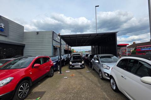 Industrial unit to rent, 377 North Circular Rd London N13 5UX
